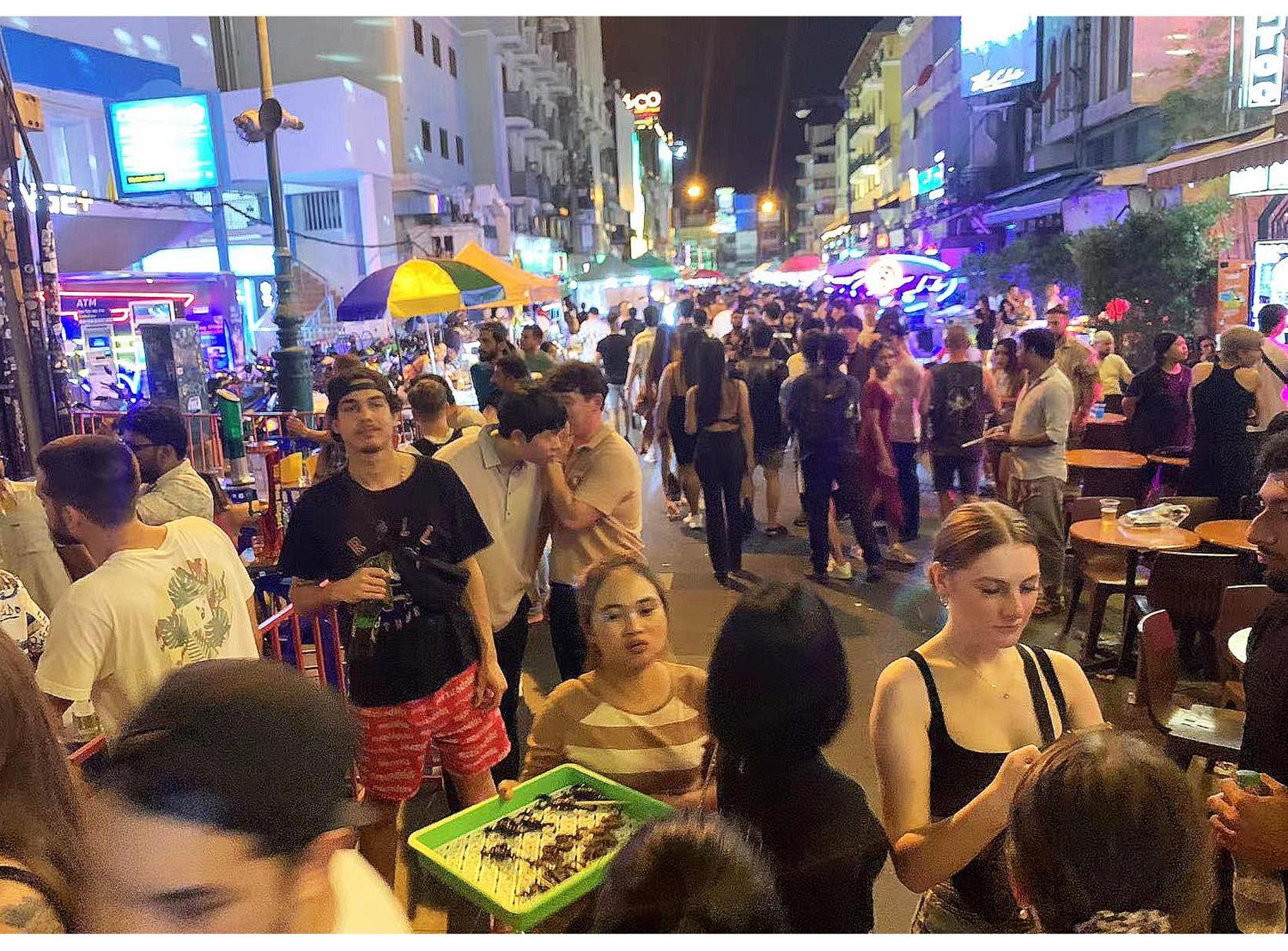 Susu Khaosan Hostel 曼谷 外观 照片